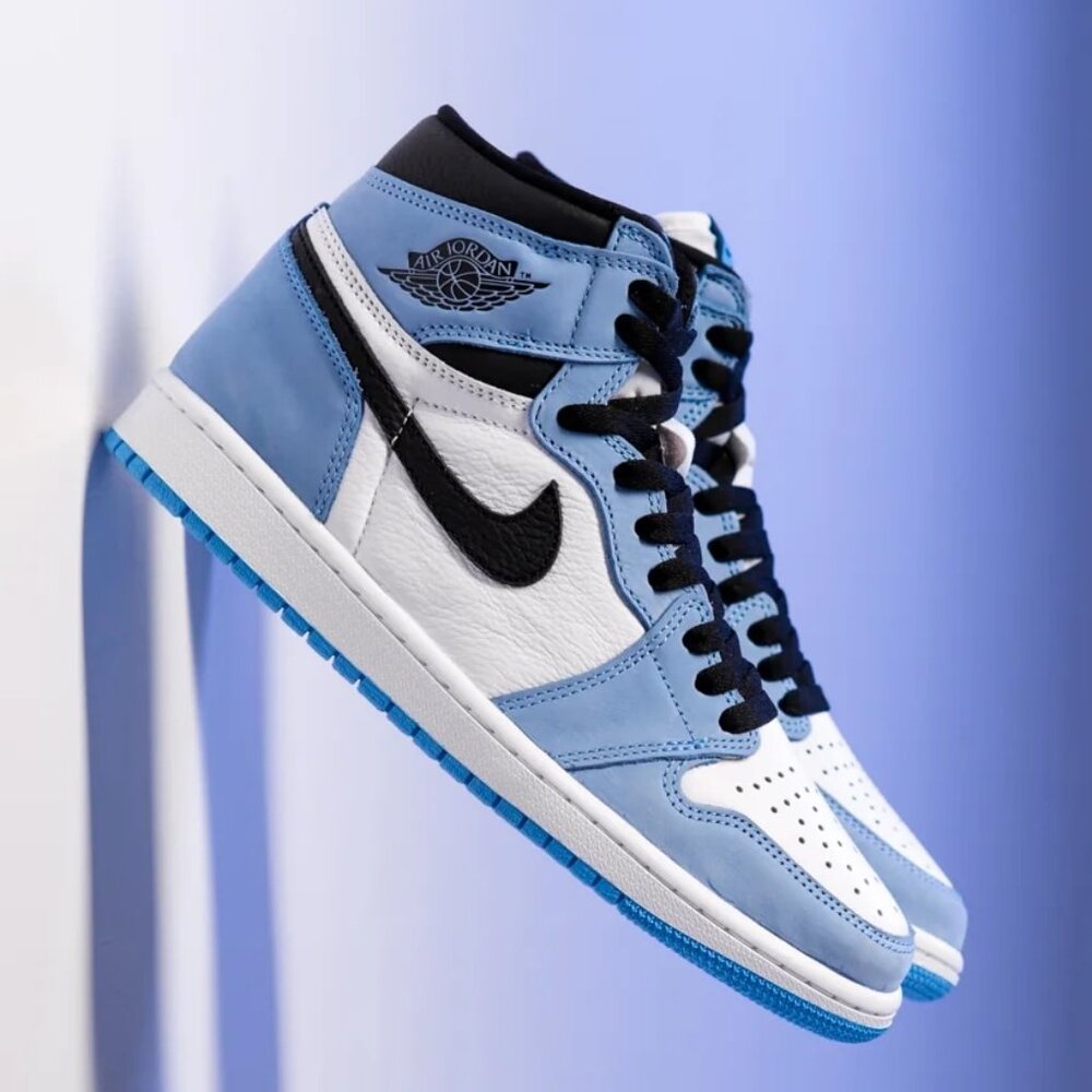 Size 7.5 - Air Jordan 1 High University Blue